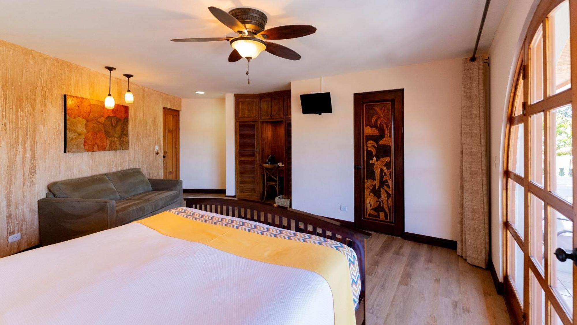 Buena Vista Chic Hotel Pilas Стая снимка