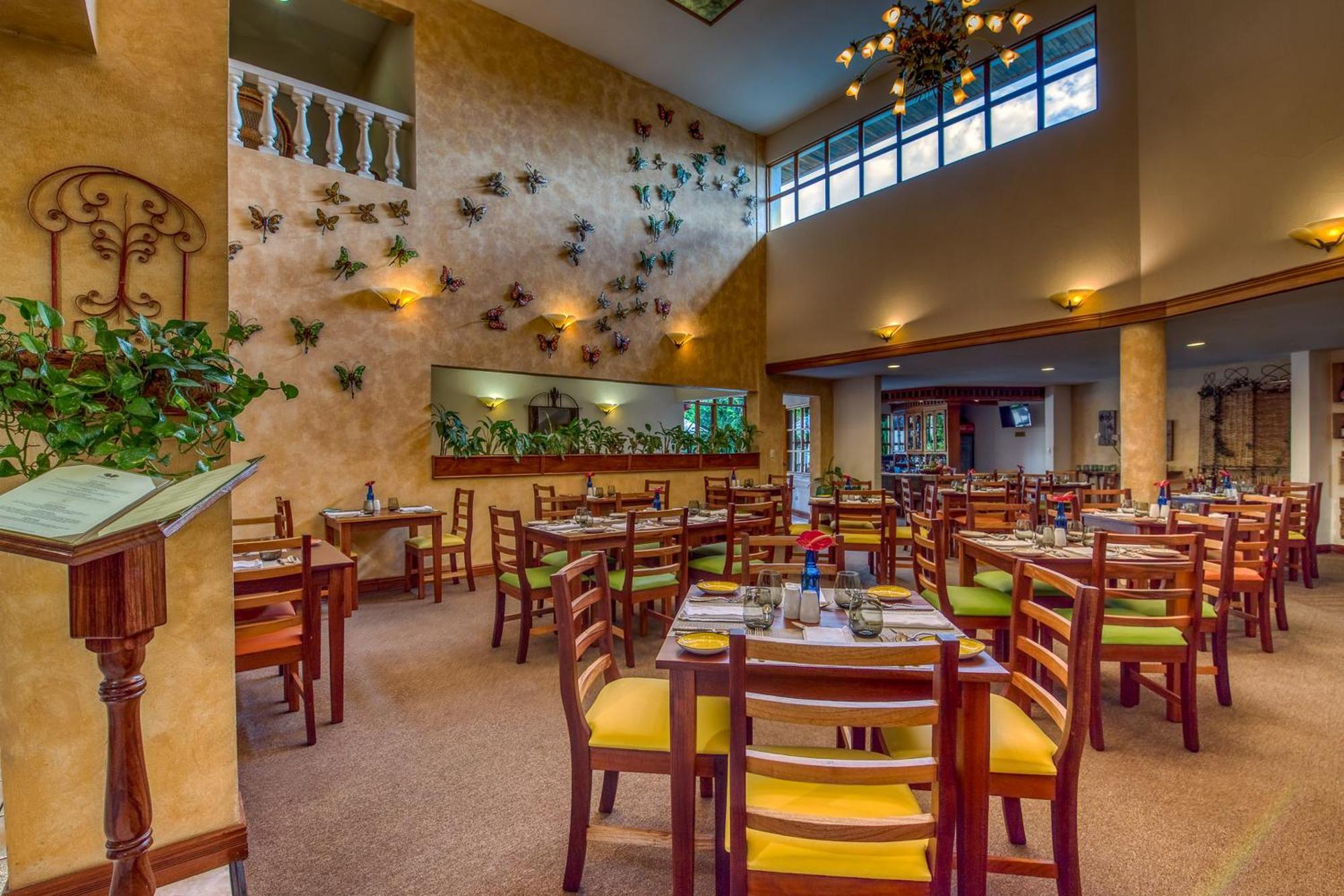 Buena Vista Chic Hotel Pilas Екстериор снимка