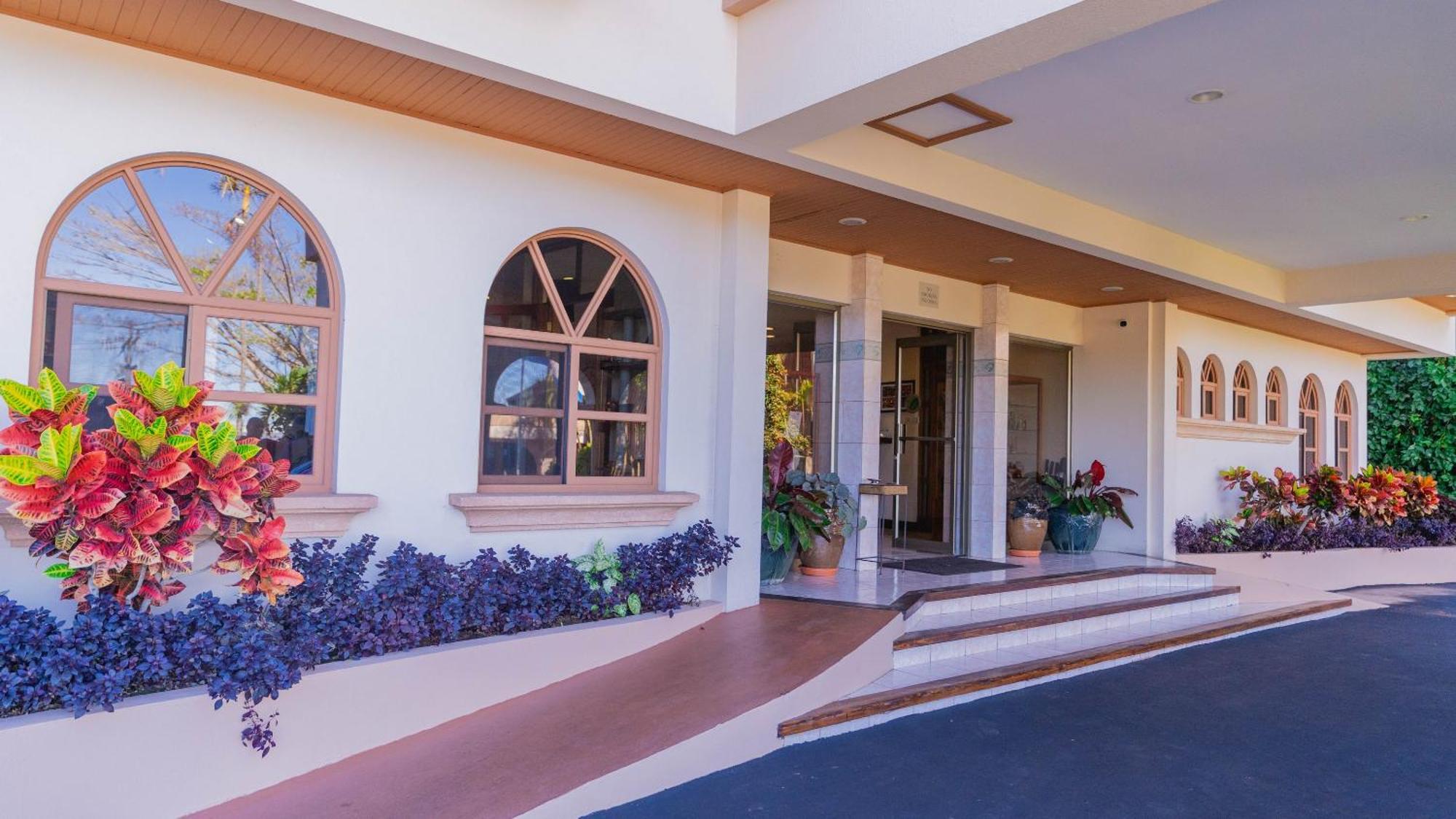 Buena Vista Chic Hotel Pilas Екстериор снимка